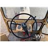 Image 7 : CASE 930 2WD TRACTOR