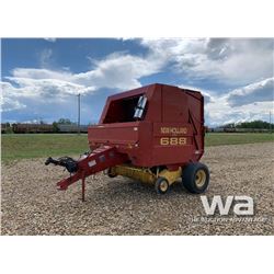 1999 NEW HOLLAND 688 ROUND BALER