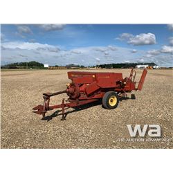 NEW HOLLAND 276 SQUARE BALER