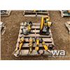 Image 1 : DEWALT CHOP SAW