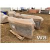 Image 4 : (2) PIECE LOVE SEAT