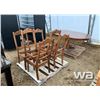 Image 1 : PEDESTAL TABLE TABLE & 6 CHAIRS