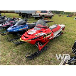 2002 POLARIS 800 VERTICAL EDGE SNOWMOBILE