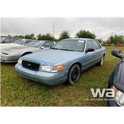 2003 FORD CROWN VICTORIA CAR