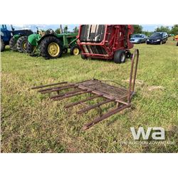SQUARE BALE STOOKER