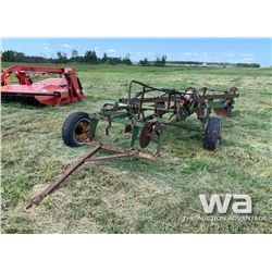 JOHN DEERE 4 BOTTOM PLOW