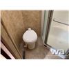 Image 10 : 2009 HEARTLAND CYCLONE 5TH WHEEL TRAVEL TRAILER