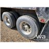 Image 18 : 2002 KENWORTH C500B T/A BED TRUCK