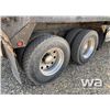 Image 19 : 2002 KENWORTH C500B T/A BED TRUCK
