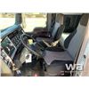Image 10 : 2015 KENWORTH T800 TRI-DRIVE TEXAS BED WINCH TRUCK