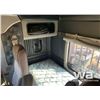 Image 18 : 2015 KENWORTH T800 TRI-DRIVE TEXAS BED WINCH TRUCK