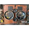 Image 11 : 2006 KENWORTH C500B TRI-DRIVE TEXAS BED