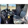 Image 7 : 2012 KENWORTH C500 TRI-DRIVE WINCH TRUCK