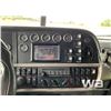 Image 10 : 2015 PETERBILT 367 TRI-DRIVE HWY TRACTOR