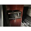 Image 12 : 2013 WESTERN STAR 4900SB TRI-DRIVE TRUCK