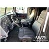 Image 6 : 2013 WESTERN STAR 4900SB TRI-DRIVE TRUCK