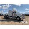 Image 2 : 2014 PETERBILT 388 T/A TRUCK TRACTOR