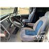 Image 8 : 1998 VOLVO VN T/A TRUCK