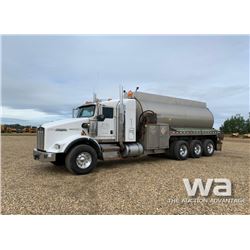 2005 KENWORTH T800 TANK TRUCK