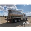 Image 3 : 2007 FREIGHTLINER CONVENTIONAL T/A TANK TRUCK