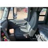 Image 6 : 2007 FREIGHTLINER CONVENTIONAL T/A TANK TRUCK