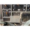 Image 10 : 2000 IHC 2574 T/A GRAVEL TRUCK