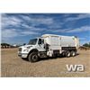 Image 1 : 2010 FREIGHTLINER M2 T/A GARBAGE TRUCK