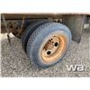 Image 17 : 2002 IHC 4300 S/A GARBAGE TRUCK