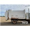 Image 19 : 2002 IHC 4300 S/A GARBAGE TRUCK