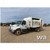 Image 1 : 2002 IHC 4300 S/A GARBAGE TRUCK