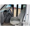 Image 6 : 2003 FORD E450 21 PASSENGER CUTAWAY VAN