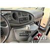 Image 7 : 2003 FORD E450 21 PASSENGER CUTAWAY VAN