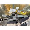 Image 8 : 2015 CATERPILLAR 326FL EXCAVATOR