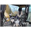 Image 9 : 2015 CATERPILLAR 326FL EXCAVATOR