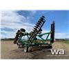 Image 4 : JOHN DEERE 650 32 FT. TANDEM DISC