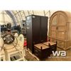 Image 1 : WARDROBE
