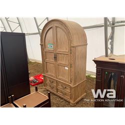 OAK WARDROBE
