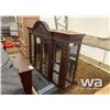 Image 1 : CHINA CABINET HUTCH