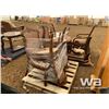 Image 3 : TABLE WITH (6) CHAIRS