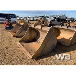 CAT EXCAVATOR 66" CLEAN OUT BUCKET