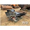 Image 3 : CAT GRADER FENDER PANELS