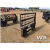 Image 4 : SKID STEER PALLET FORKS