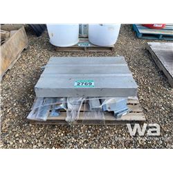 TRUCK CLEARANCE LIGHTS & PARTS