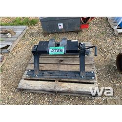REESE 14K 5TH WHEEL HITCH