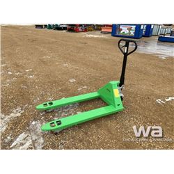 GREEN PALLET JACK