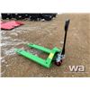 Image 4 : GREEN PALLET JACK