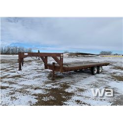 1994 LARIAT T/A FLAT DECK TRAILER