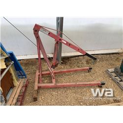 RED SHOP HOIST