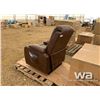 Image 4 : MASSAGE LIFT CHAIR