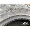 Image 4 : (4) TOYO CT 35X12.5R17 TIRES